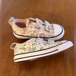 Converse Chuck Taylor All Star 2V Rainbow Castles Toddler Girls’ Sneaker